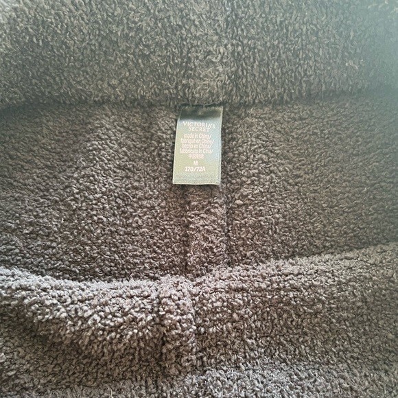Victoria’s Secret Fleece Jogger Pants - Picture 2 of 2